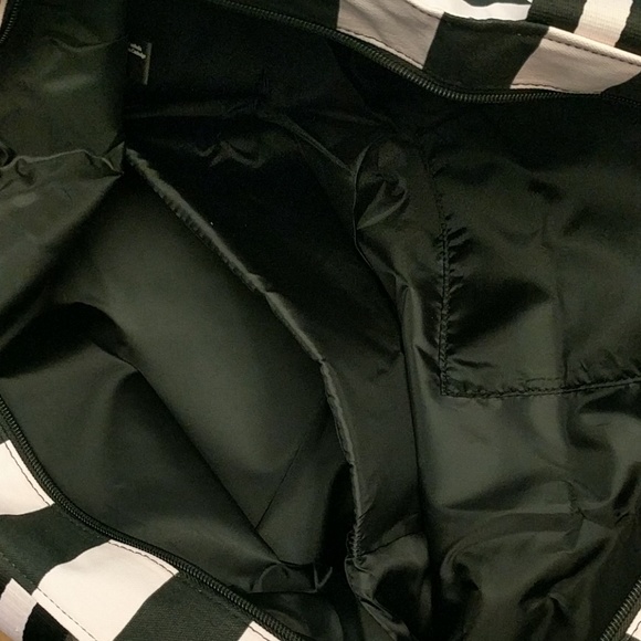 Victoria's Secret tote - Picture 6 of 8